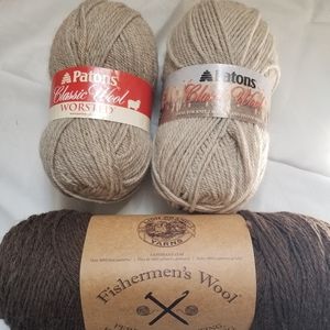 100% wool yarn bundle